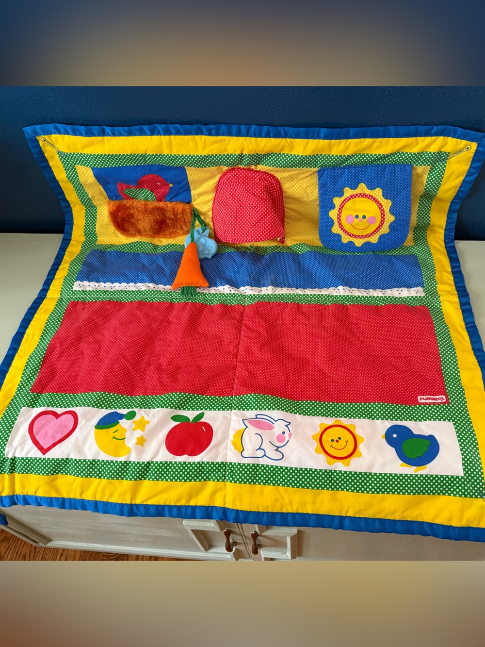 Vintage 1987 Playskool Baby Activity Blanket Quilt Fold 'N Go EUC Mirror Pockets